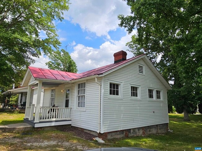 property at 4271 Davis Hwy