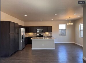 7274 Vista Serena Loop in Santa Fe, NM - Foto de edificio - Building Photo