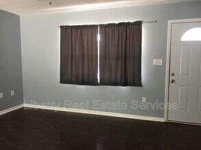 454 Elm St in Hinesville, GA - Building Photo - Building Photo