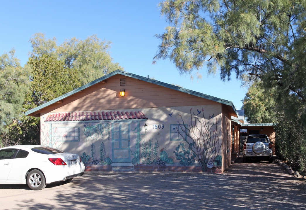 1507-1509 E Blacklidge Dr in Tucson, AZ - Building Photo