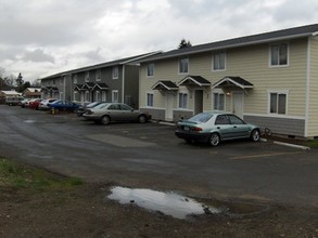 Montclair in Centralia, WA - Building Photo - Building Photo