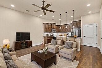 1224 Pebblebrook Dr in McKinney, TX - Foto de edificio - Building Photo