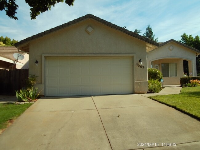 property at 1007 Mariposa Dr
