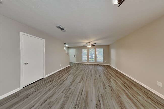 5346 Yale Dr in Katy, TX - Building Photo - Building Photo