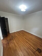 5021 W Belden St, Unit 2W in Chicago, IL - Foto de edificio - Building Photo