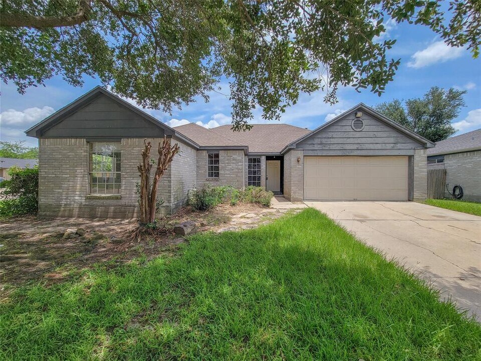 22918 Pine Mist Ln in Spring, TX - Building Photo