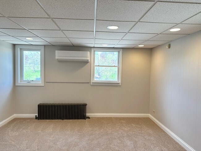 40 Crystal St in Cary, IL - Building Photo - Building Photo