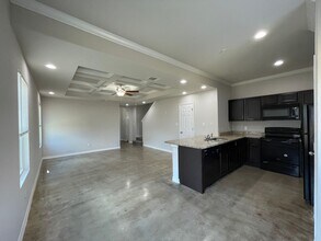 16902 Showdown Path in Selma, TX - Building Photo - Building Photo