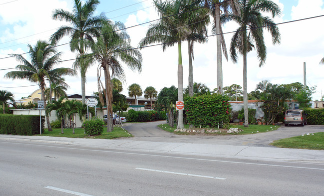 Rainbow Mobil Home Colony in West Palm Beach, FL - Building Photo - Building Photo