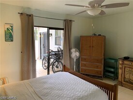 65 Emerald Woods Dr in Naples, FL - Building Photo