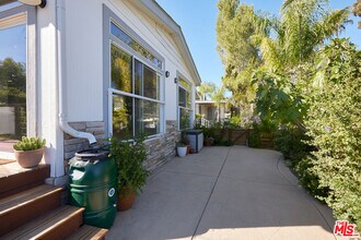 102 Pawnee in Topanga, CA - Building Photo - Building Photo