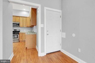 205 E Preston St-Unit -2A in Baltimore, MD - Building Photo - Building Photo