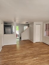 157 Union St in Poughkeepsie, NY - Foto de edificio - Building Photo