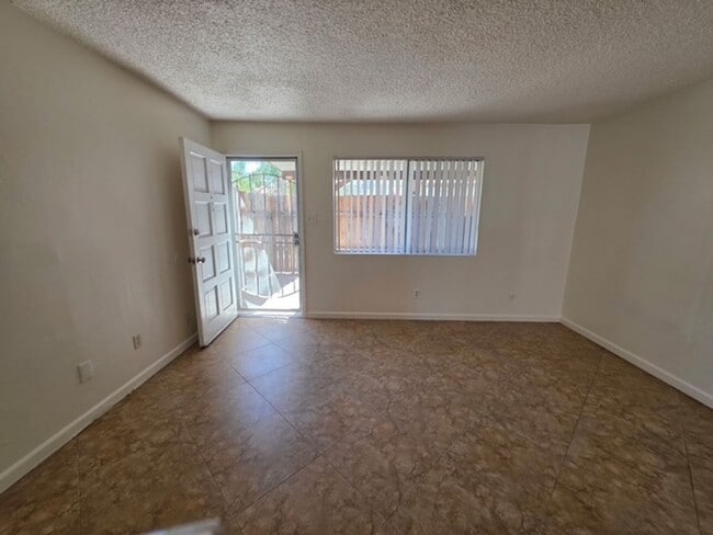 4124 Parker Ave in Bakersfield, CA - Building Photo - Building Photo