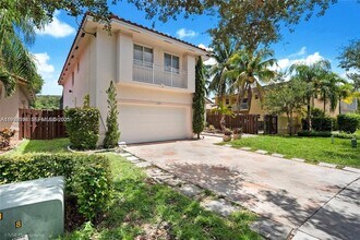 14591 Vista Verdi Rd in Davie, FL - Building Photo - Building Photo