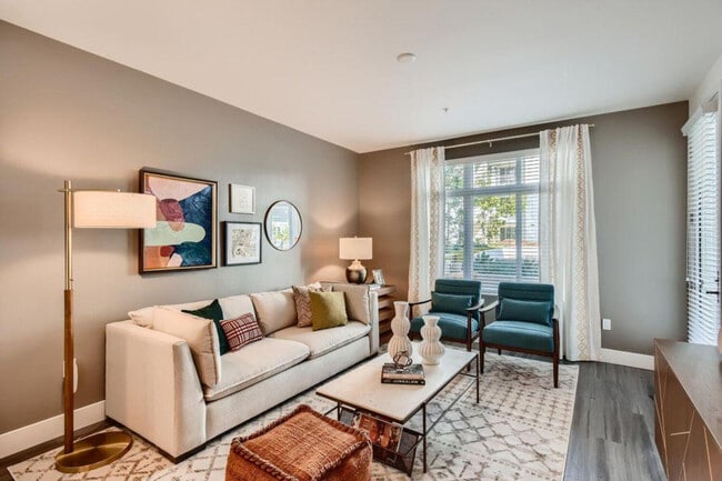 4890 Sunroad Centrum Ln in San Diego, CA - Building Photo - Building Photo
