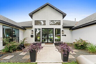 10826 Moonlight Dr in Houston, TX - Building Photo - Building Photo
