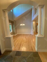 20601 NE Sierra Dr in Bend, OR - Building Photo - Building Photo