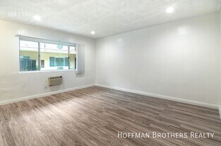 20436 Cohasset St, Unit 3 in Los Angeles, CA - Building Photo