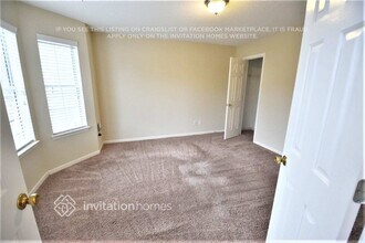 597 Lakewater View Dr in Stone Mountain, GA - Building Photo - Building Photo