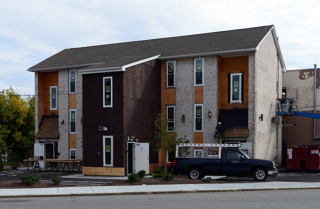 777 River Ave in Providence, RI - Building Photo