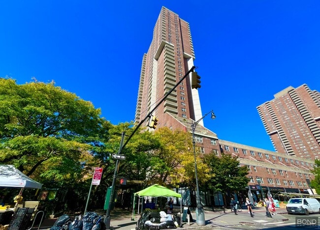 property at 310 Greenwich St