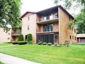 14531 S Ravinia Ave in Orland Park, IL - Building Photo