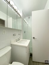 E 88th St in New York, NY - Building Photo - Building Photo