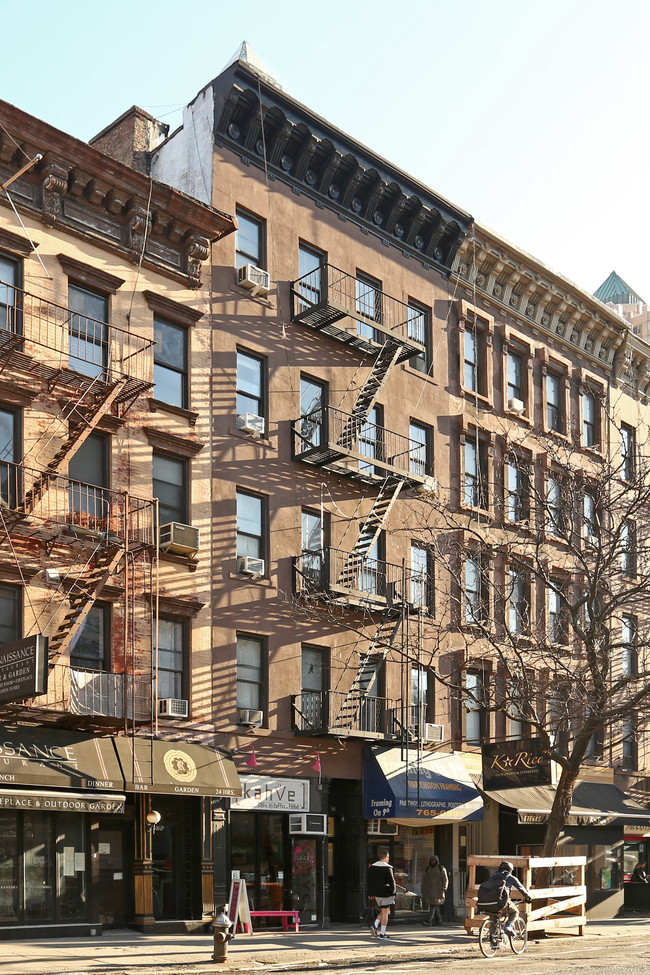 774 Ninth Ave in New York, NY - Building Photo - Primary Photo