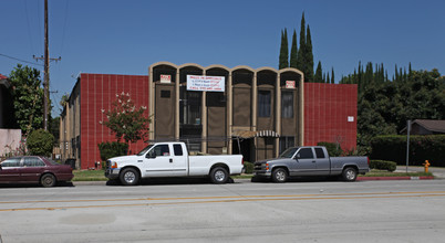 3725 Baldwin Ave in El Monte, CA - Foto de edificio - Building Photo