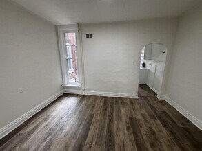 1615 Naudain St in Harrisburg, PA - Building Photo - Building Photo