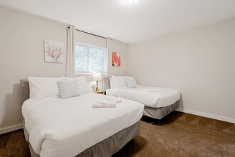 305 Greenwood Rd in West Columbia, SC - Building Photo - Building Photo