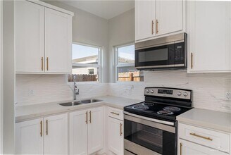 305 W Rutherford Ave in Edinburg, TX - Building Photo - Building Photo