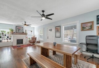 244 S Volutsia Ave in Wichita, KS - Foto de edificio - Building Photo