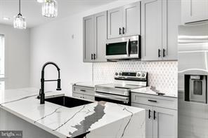 2054 N 2nd St in Philadelphia, PA - Building Photo - Building Photo