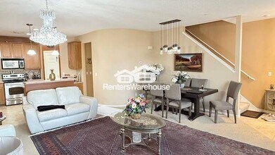 10740 Town Square Dr NE in Blaine, MN - Building Photo - Building Photo