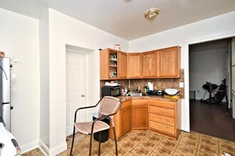 1707 W Montgomery Ave in Philadelphia, PA - Building Photo - Building Photo