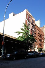 350 West 18th Street in New York, NY - Building Photo - Building Photo