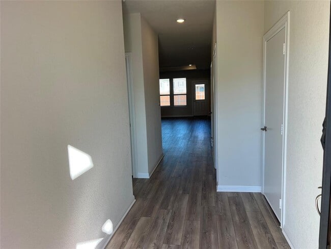 101 Purple Sandpiper Ln in Leander, TX - Building Photo - Building Photo