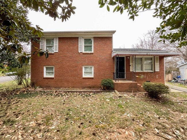 property at 3048 Marigold Ln