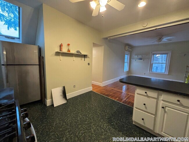 47 Cummins Hwy in Boston, MA - Building Photo - Building Photo