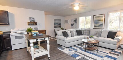 Cherry Creek in Winterset, IA - Building Photo - Interior Photo