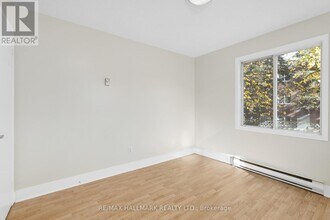 170 Grove St E in Barrie, ON - Building Photo - Building Photo