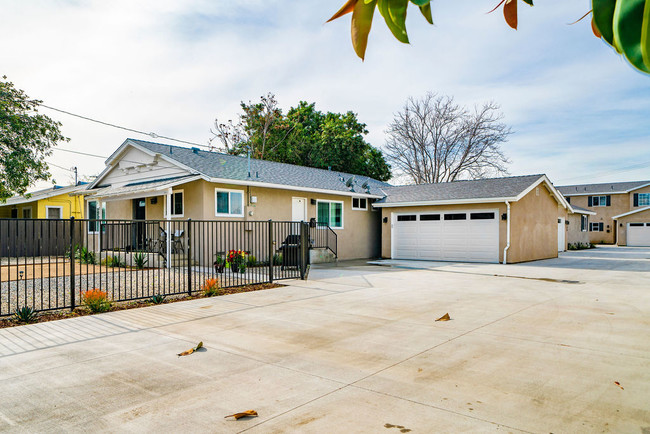 2237 Continental Ave in South El Monte, CA - Building Photo - Building Photo