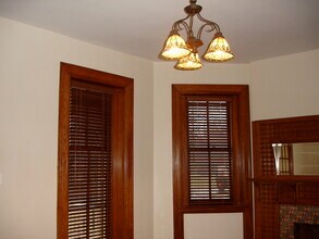 218 W Montgomery Ave, Unit 1 in Rockville, MD - Building Photo - Building Photo