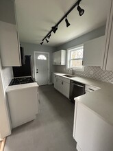 8250 Aber Rd in Verona, PA - Building Photo - Building Photo