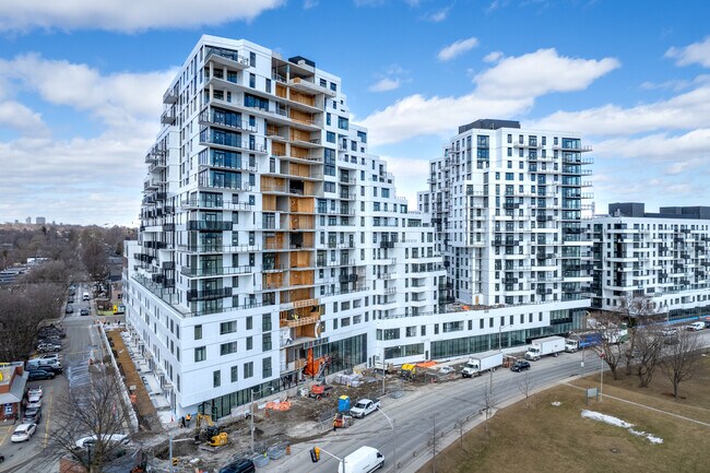 Queen & Ashbridge in Toronto, ON - Building Photo - Building Photo