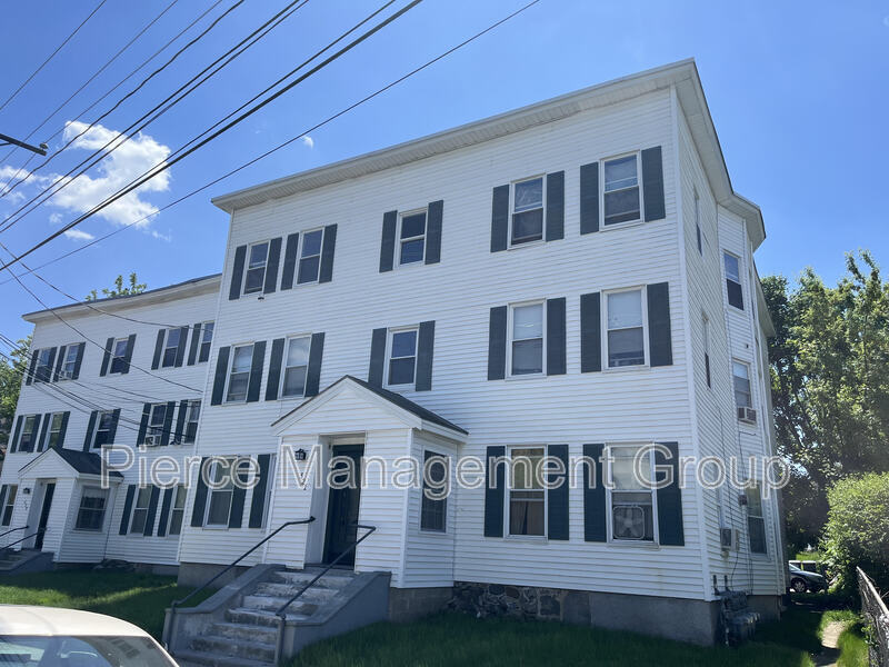 521 Massabesic St in Manchester, NH - Building Photo