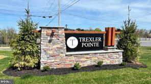 8203 Brodie Ct in Breinigsville, PA - Building Photo