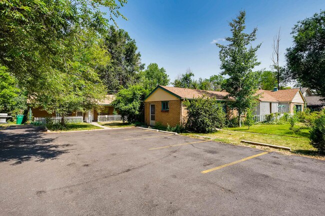 1360 Zephyr St in Lakewood, CO - Building Photo - Other